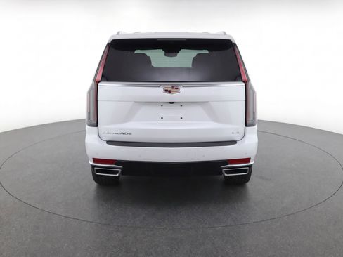 Used 2023 Cadillac Escalade Premium Luxury AWD/4WD image 7