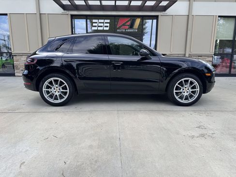 Used 2017 Porsche Macan image 2