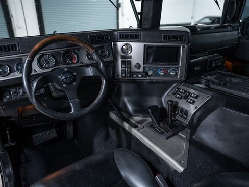 Used 2006 HUMMER H1 4-Door Wagon AWD/4WD image 20