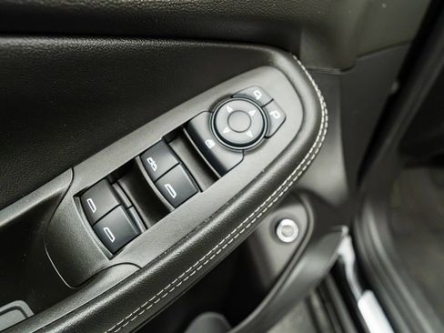 Used 2022 Buick Encore GX Select w/ Sport Touring Package AWD/4WD image 28