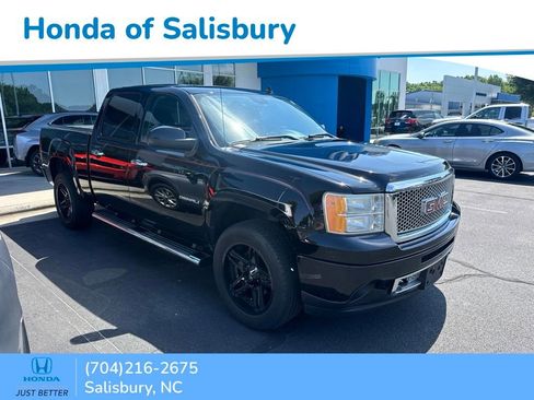 Used 2013 GMC Sierra 1500 Denali AWD/4WD image 1