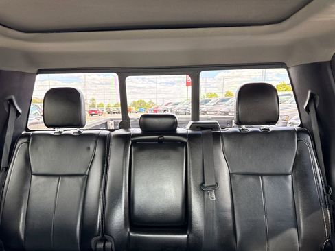Used 2018 Ford F150 Lariat w/ Equipment Group 502A Luxury AWD/4WD image 29