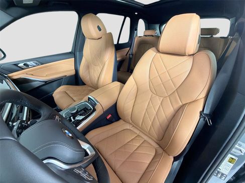 New 2026 BMW X5 xDrive40i w/ Premium Package AWD/4WD image 21