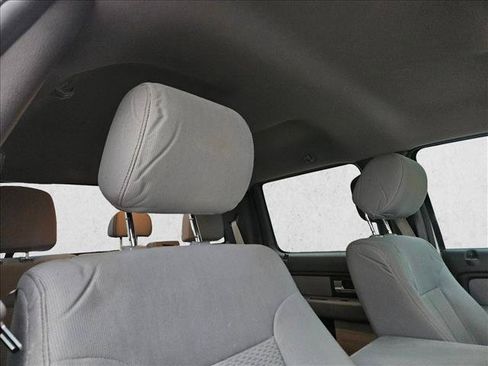 Used 2014 Ford F150 XLT w/ XLT Chrome Package RWD image 17