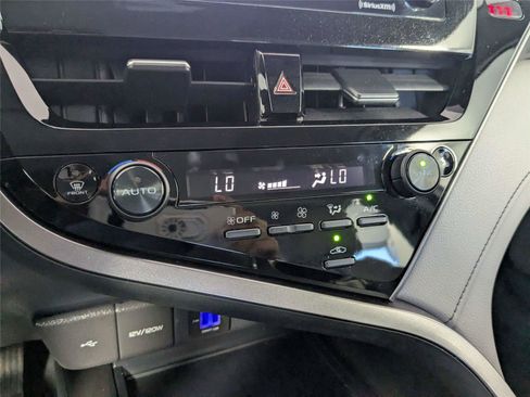 Used 2023 Toyota Camry SE FWD image 20