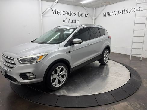 Used 2019 Ford Escape Titanium FWD image 3