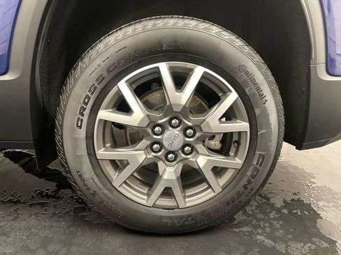 Used 2023 GMC Acadia SLE w/ Driver Convenience Package FWD image 25