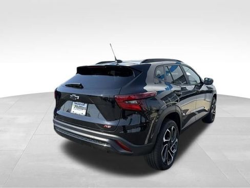 Used 2024 Chevrolet Trax RS w/ Driver Confidence Package image 12