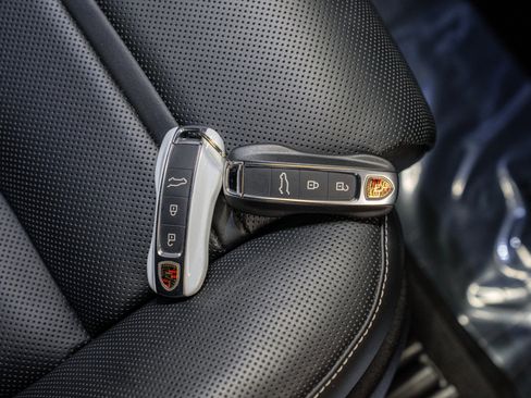 Used 2023 Porsche Cayenne Turbo GT image 22