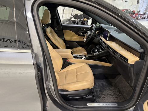 Used 2022 Lincoln Corsair Reserve w/ Elements Package image 14