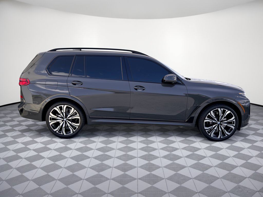 Used 2024 BMW X7 xDrive40i w/ Executive Package AWD/4WD image 8