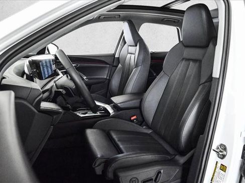 New 2025 Audi Q5 Premium Plus image 17