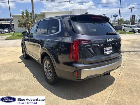 Used 2025 Kia Telluride LX FWD image 7