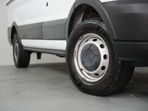 Used 2019 Ford Transit 250 130 Low Roof image 16