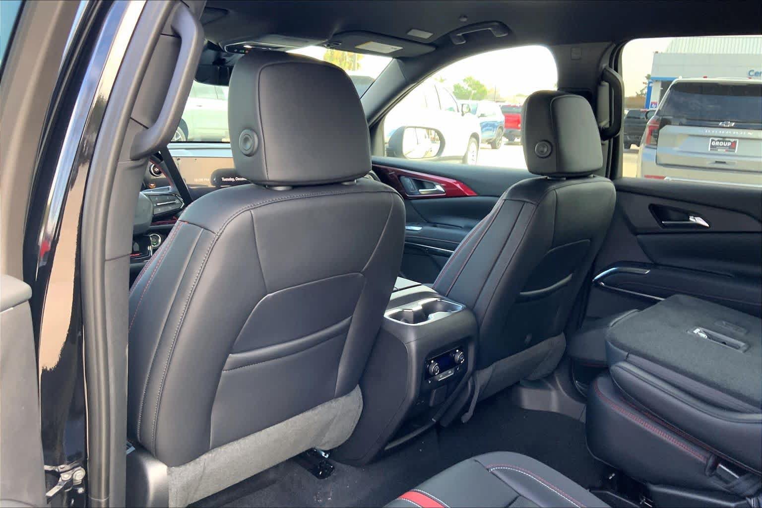 New 2026 Chevrolet Traverse RS FWD image 20