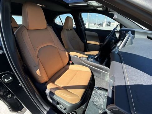 Certified 2025 Lexus UX 300h 300h Premium w/ Accessory Package (Z1) image 26