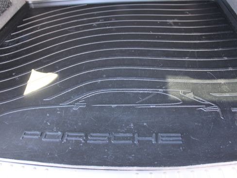 Used 2019 Porsche Cayenne image 56