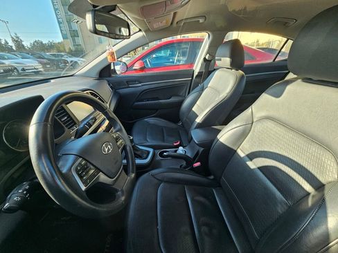 Used 2017 Hyundai Elantra Limited image 12