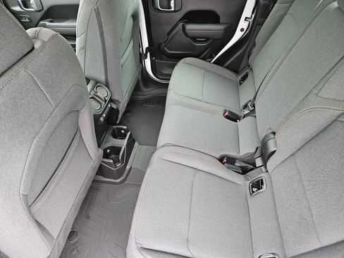 New 2026 Jeep Gladiator Sport image 26