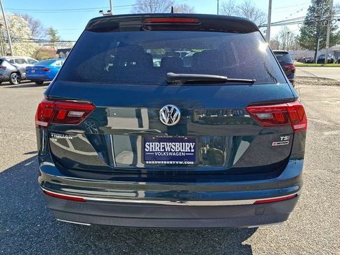 Used 2018 Volkswagen Tiguan SE w/ 3rd Row Seat Package image 5