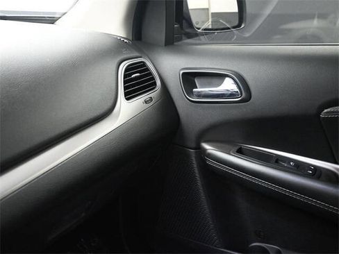 Used 2018 Dodge Journey Crossroad image 8