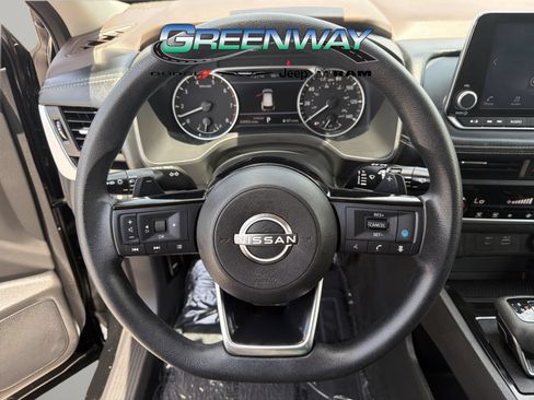 Used 2023 Nissan Rogue SV FWD image 27