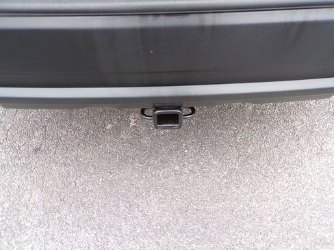 Used 2023 Subaru Outback Premium AWD/4WD image 12