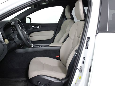 Used 2026 Volvo XC60 B5 Plus w/ Protection Package Premier image 31