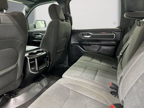 Used 2019 RAM 1500 Big Horn RWD image 15