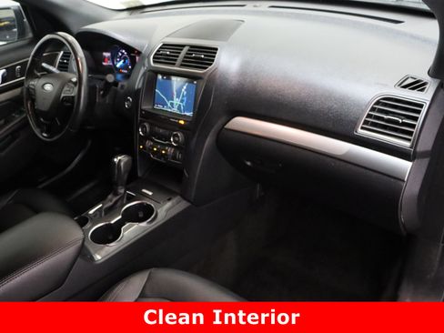 Used 2018 Ford Explorer XLT w/ Equipment Group 202A image 40
