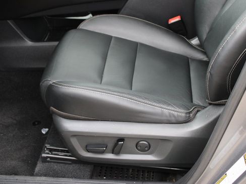 Used 2021 Nissan Rogue SL w/ Premium Package image 15