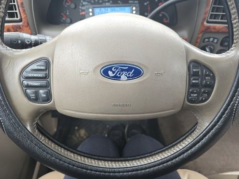 Used 2004 Ford Excursion Limited image 12