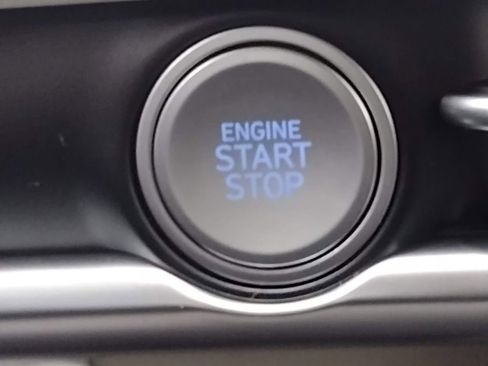 Certified 2022 Hyundai Kona SEL w/ Convenience Package image 31