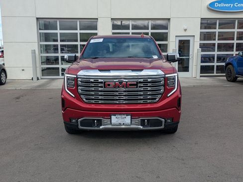Used 2023 GMC Sierra 1500 Denali w/ Denali Reserve Package AWD/4WD image 12