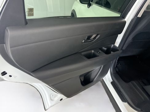 Used 2025 Nissan Pathfinder SV AWD/4WD image 25