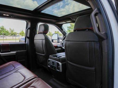 Used 2022 Ford F250 King Ranch w/ King Ranch Ultimate Package AWD/4WD image 41