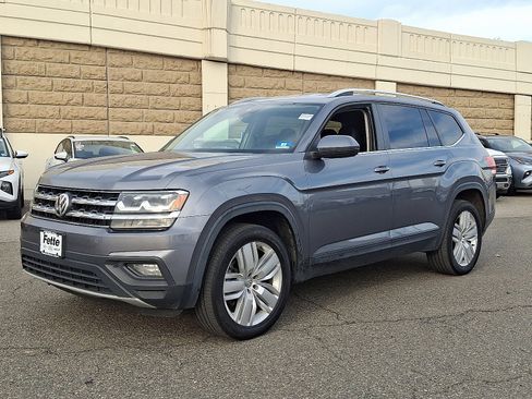 Used 2019 Volkswagen Atlas SE w/ Towing Package image 1