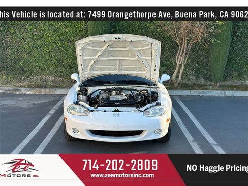 Used 2004 MAZDA MX-5 Miata Convertible 2D w/ Convenience Pkg image 14