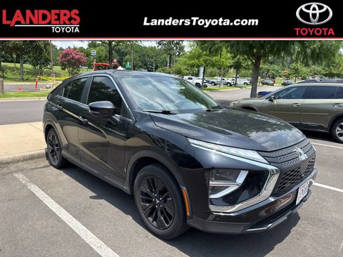 Used 2022 Mitsubishi Eclipse Cross LE FWD image 1