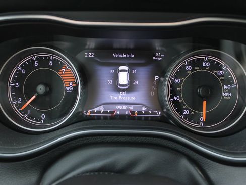 Used 2021 Jeep Cherokee Trailhawk w/ Comfort/Convenience Group image 12