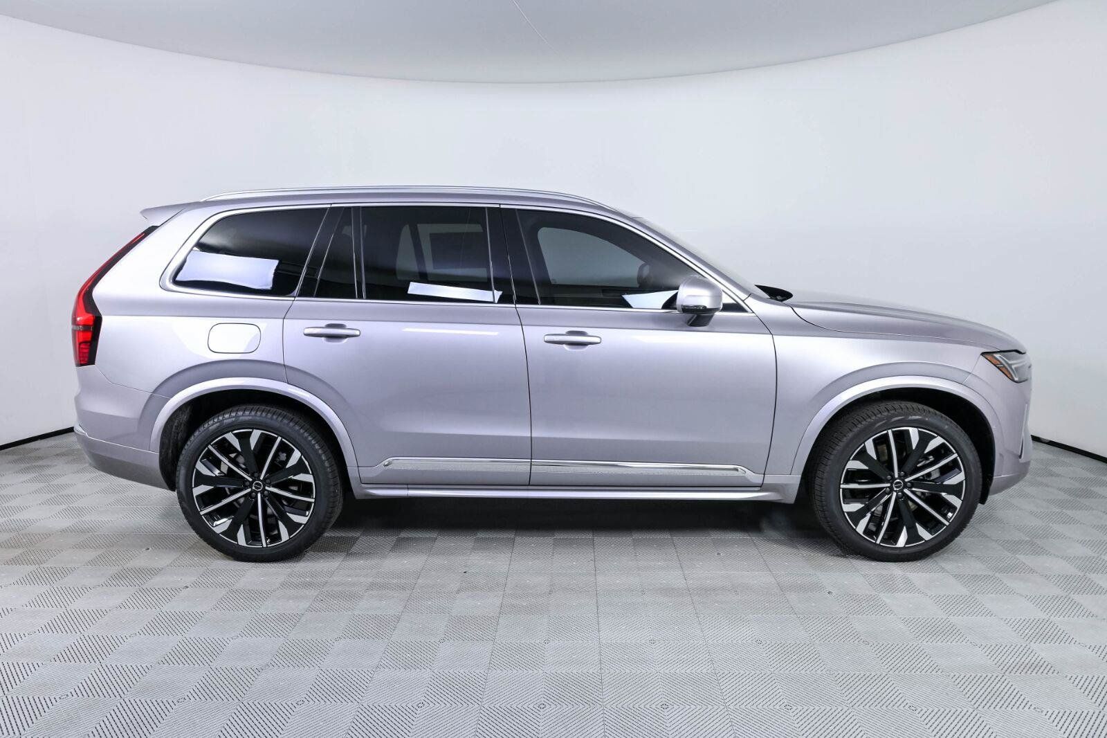 New 2026 Volvo XC90 T8 Core w/ Protection Package Premier AWD/4WD image 26