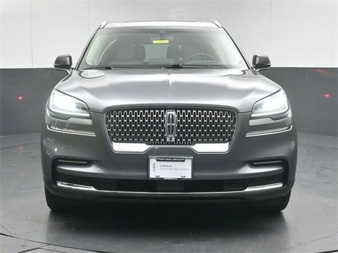 Certified 2023 Lincoln Aviator Reserve w/ Equipment Group 201A image 2