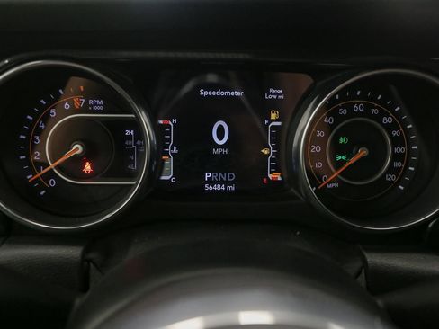 Used 2020 Jeep Wrangler Unlimited Sahara AWD/4WD image 38