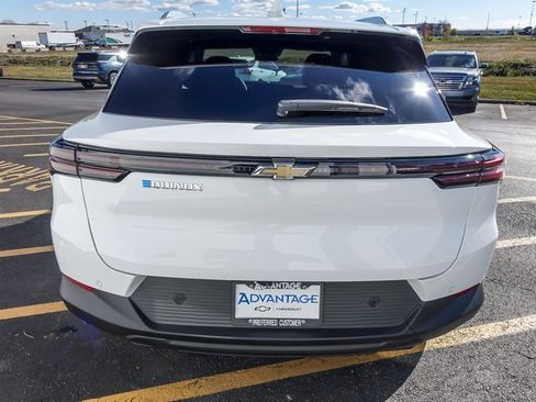 New 2026 Chevrolet Equinox EV LT image 7