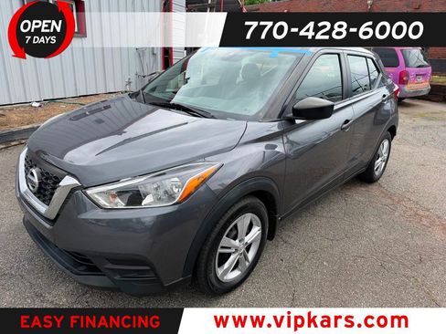 Used 2020 Nissan Kicks S FWD image 1
