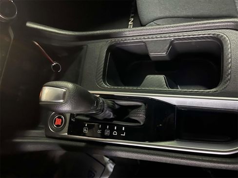 Used 2023 Nissan Sentra SV image 20