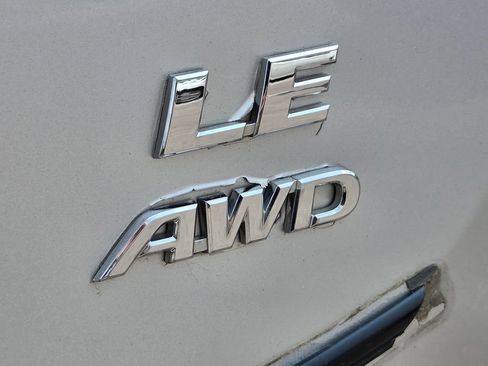 Used 2013 Toyota RAV4 LE AWD/4WD image 8