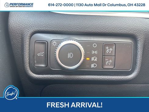 Used 2022 Ford Explorer XLT w/ Equipment Group 202A AWD/4WD image 17