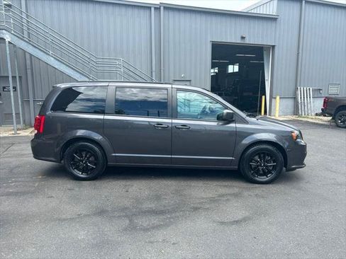Certified 2019 Dodge Grand Caravan GT FWD image 2