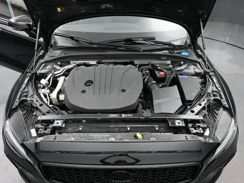 Used 2024 Volvo S60 B5 Plus w/ Climate Package FWD image 31